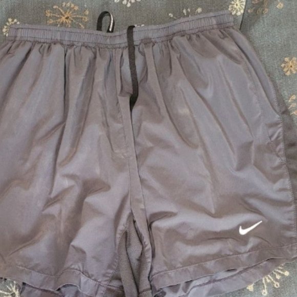Nike Dri-Fit Shorts - Picture 1 of 4